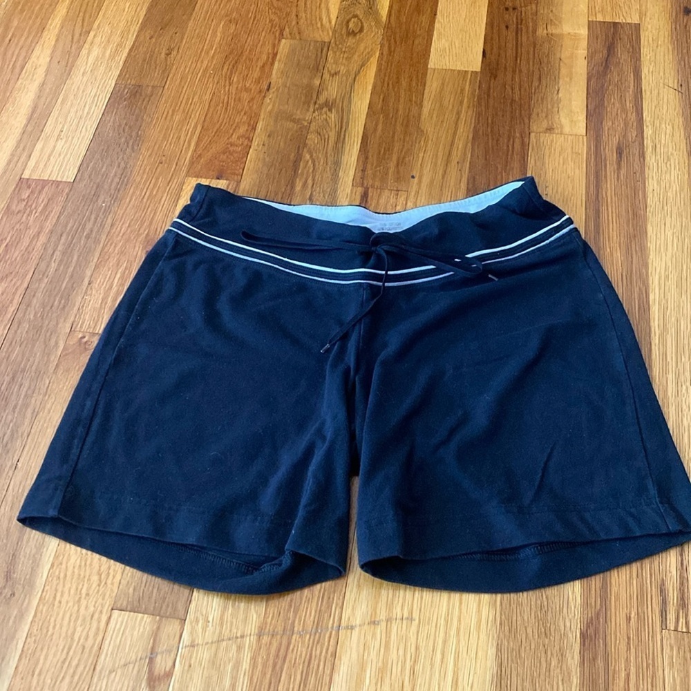 Moret Ultra Women’s Black and White Athletic Shorts Size M